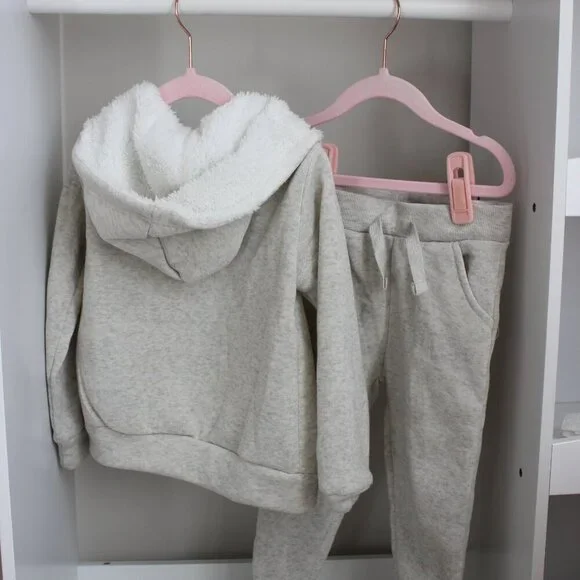 Toddler Girl 2 piece set - Picture 8 of 8